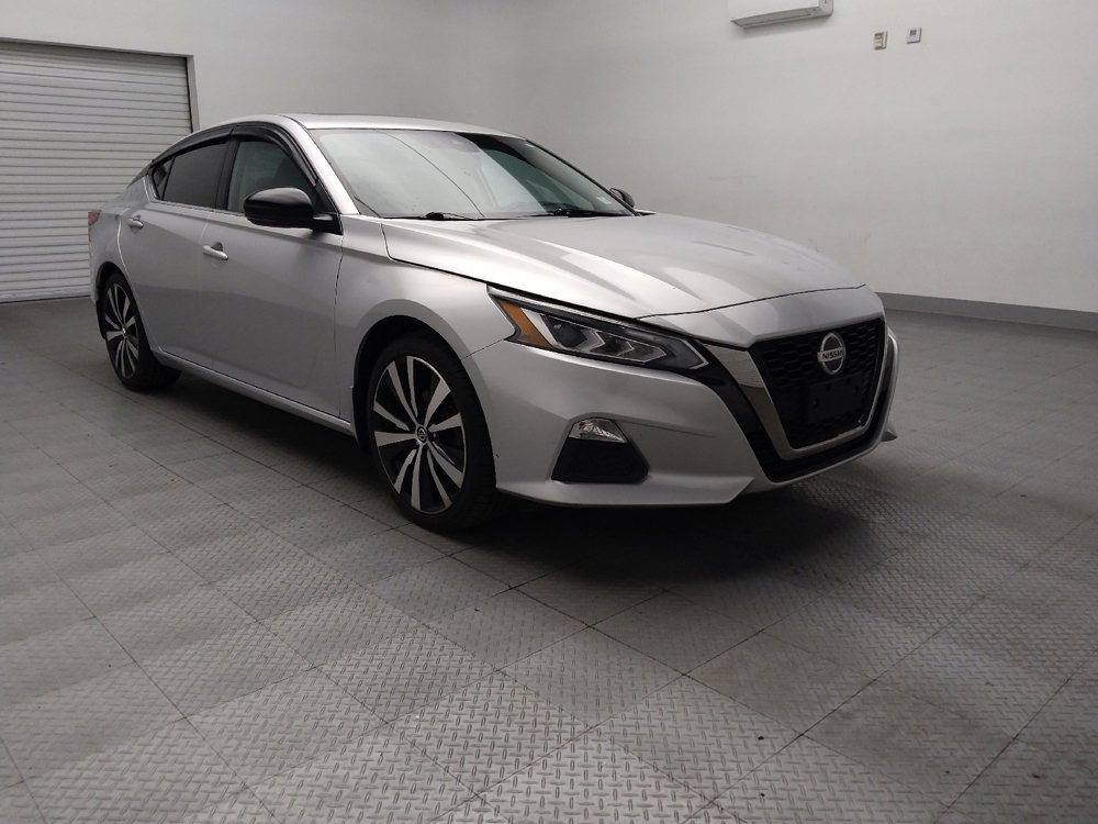 Used 2020 Nissan Altima 2.5 SR w/ Premium Package image 13