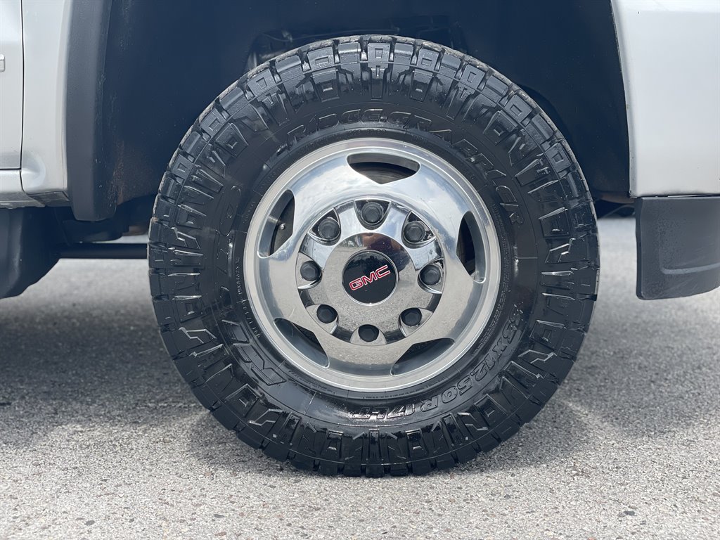 Used 2018 GMC Sierra 3500 Denali w/ Duramax Plus Package AWD/4WD image 41