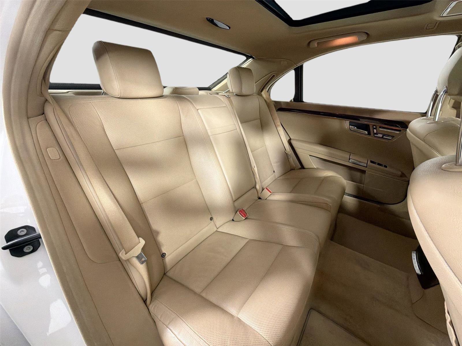 Used 2012 Mercedes-Benz S 550 4MATIC image 26