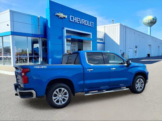 Used 2022 Chevrolet Silverado 1500 LTZ w/ Technology Package AWD/4WD image 3