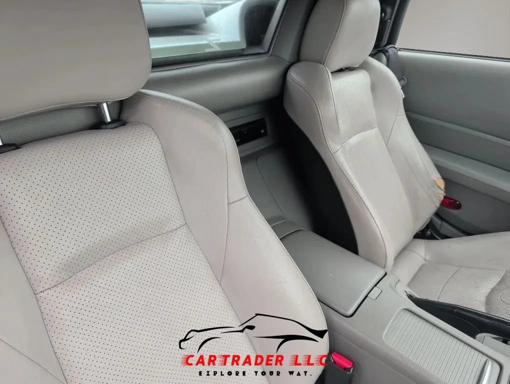 Used 2007 Nissan 350Z Touring RWD image 19