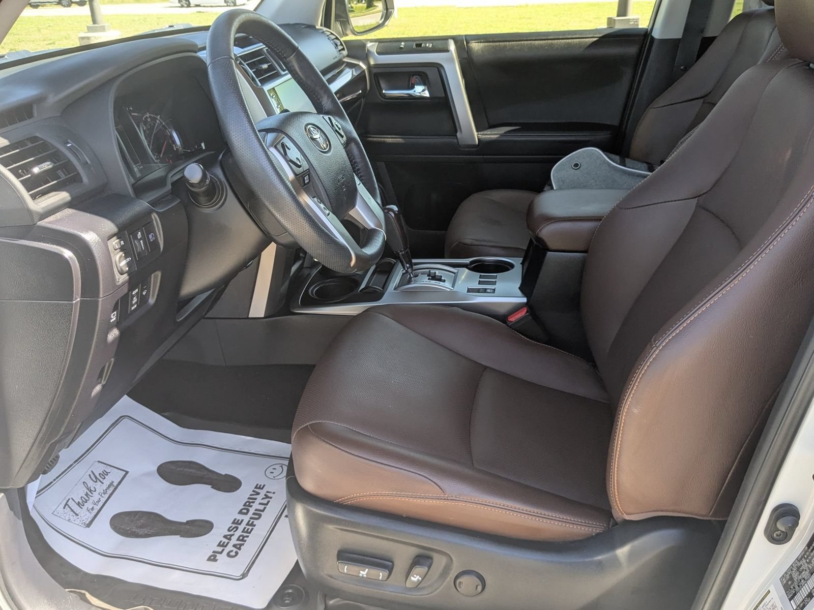 Used 2024 Toyota 4Runner Limited AWD/4WD image 13