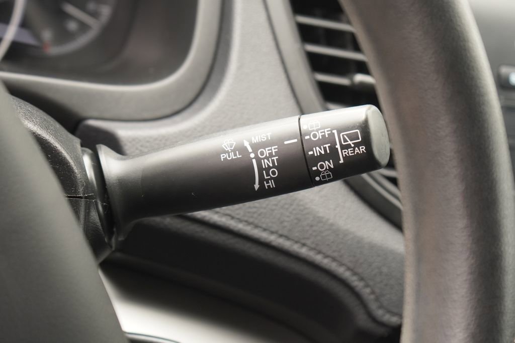 Used 2015 Honda CR-V LX image 18