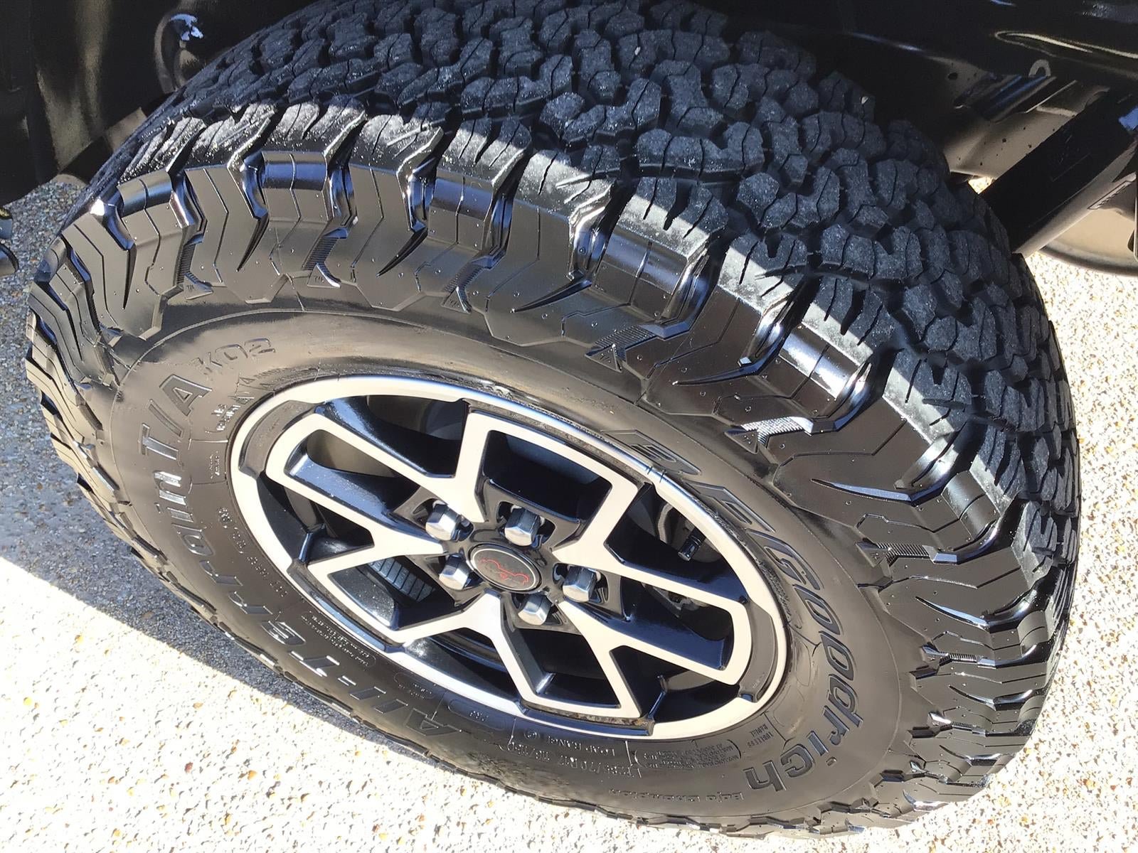 Used 2024 Jeep Wrangler Unlimited Rubicon AWD/4WD image 13