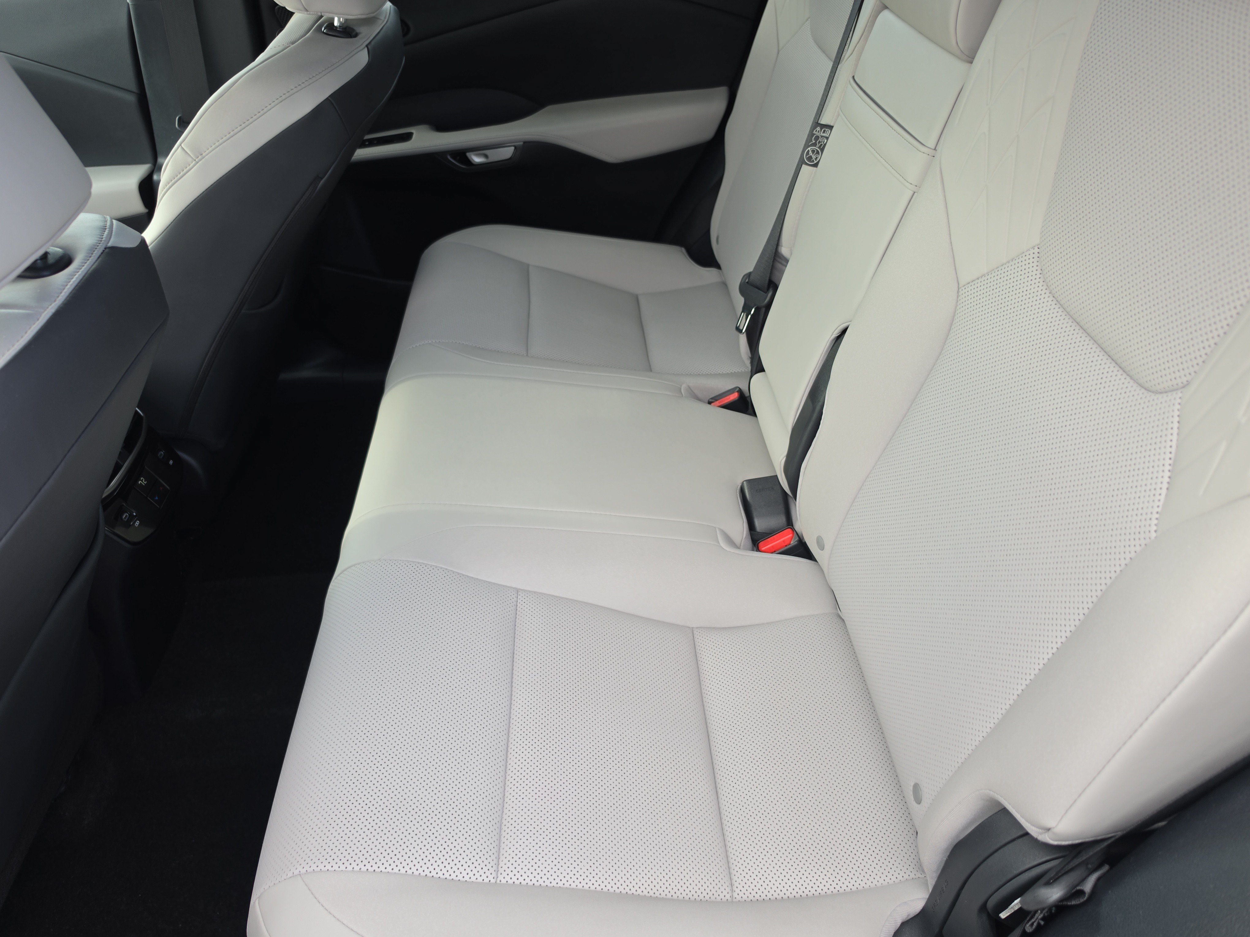 Used 2023 Lexus RX 350 Premium w/ Cold Area Package FWD image 12