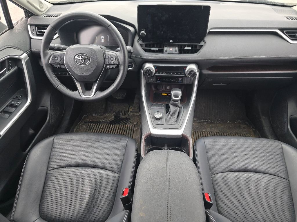 Used 2023 Toyota RAV4 Limited image 22