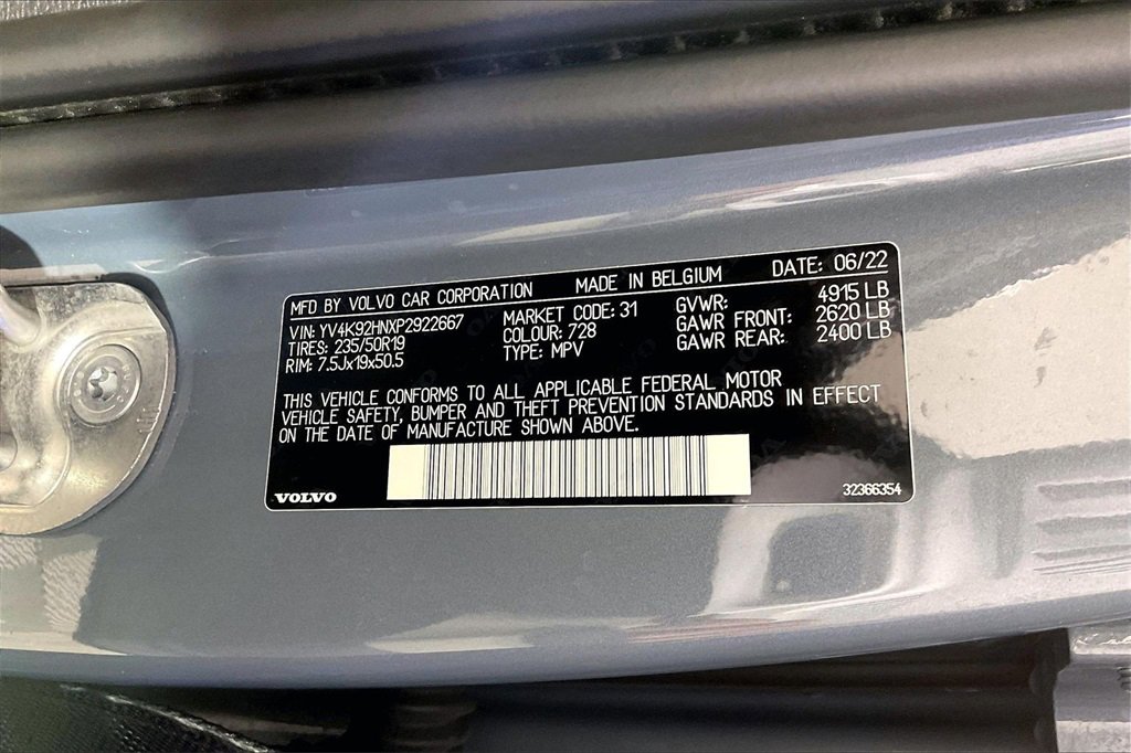 Used 2023 Volvo XC40 B4 Plus w/ Driver Assist Package image 33