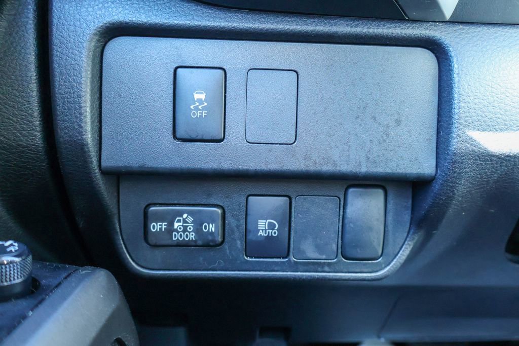 Used 2023 Toyota Tacoma SR5 image 17