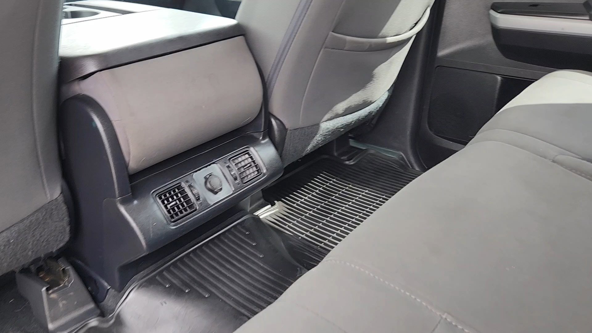 Used 2018 Toyota Tundra SR5 w/ TRD Off Road Package AWD/4WD image 16