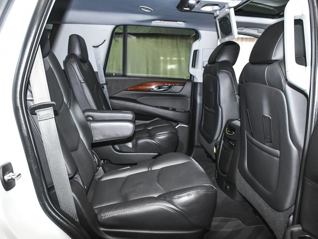 Used 2020 Cadillac Escalade Luxury AWD/4WD image 50
