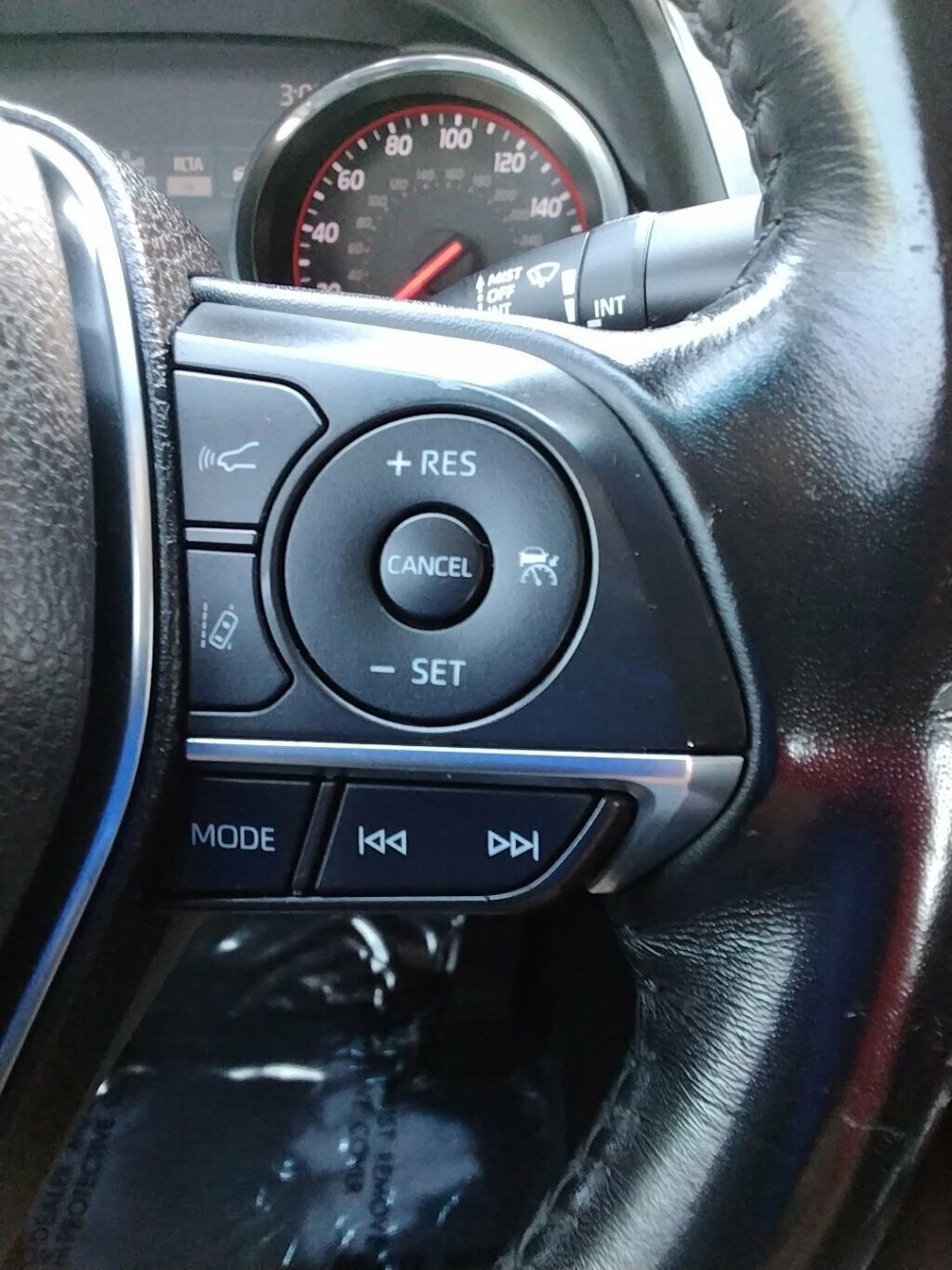 Used 2019 Toyota Camry XSE FWD image 16