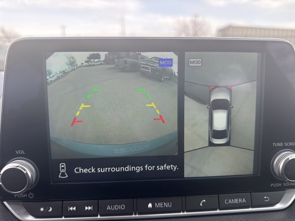 Certified 2024 Nissan Sentra SR w/ SR Premium Package image 23