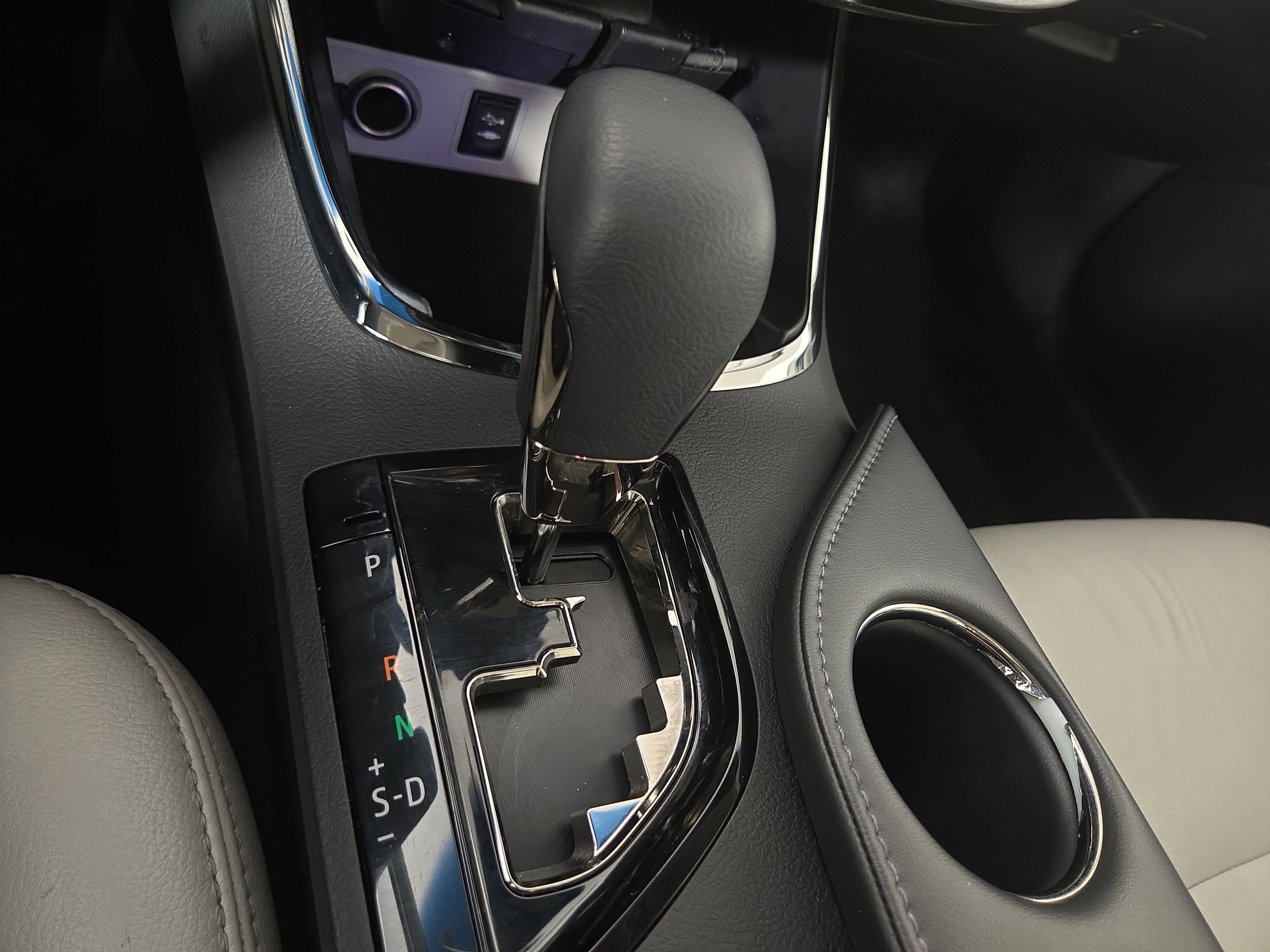 Used 2018 Toyota Avalon XLE Premium w/ Protection Package FWD image 24