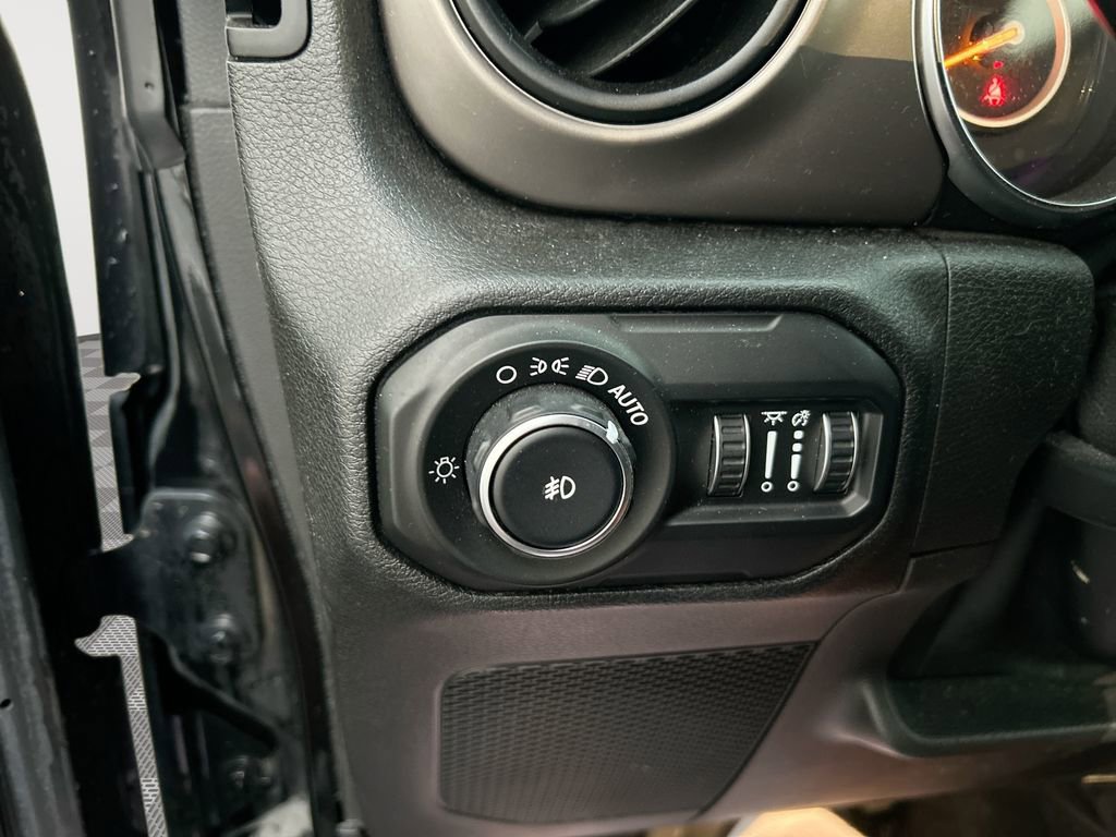 Used 2020 Jeep Wrangler Unlimited Sport S AWD/4WD image 22