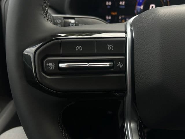 New 2026 Chevrolet Colorado W/T w/ WT Custom Package AWD/4WD image 17