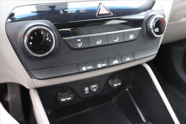 Used 2017 Hyundai Tucson SE image 19