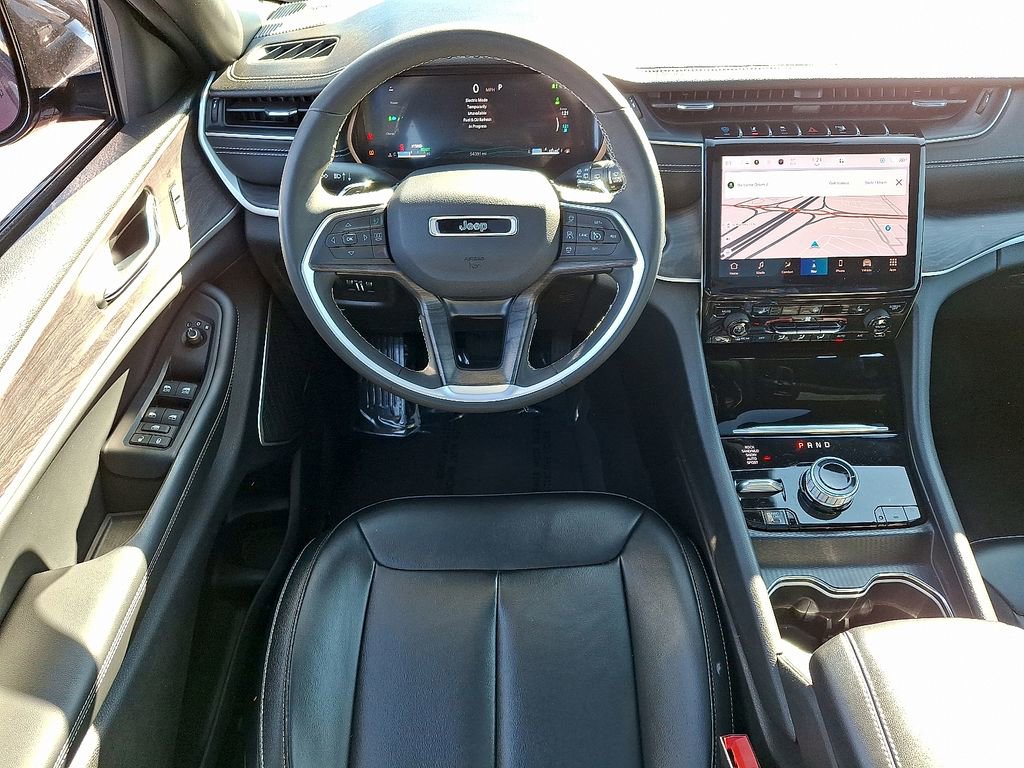 Used 2024 Jeep Grand Cherokee Limited 4xe image 11