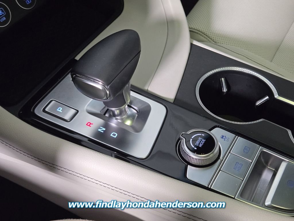 Used 2024 Genesis G70 2.5T image 30