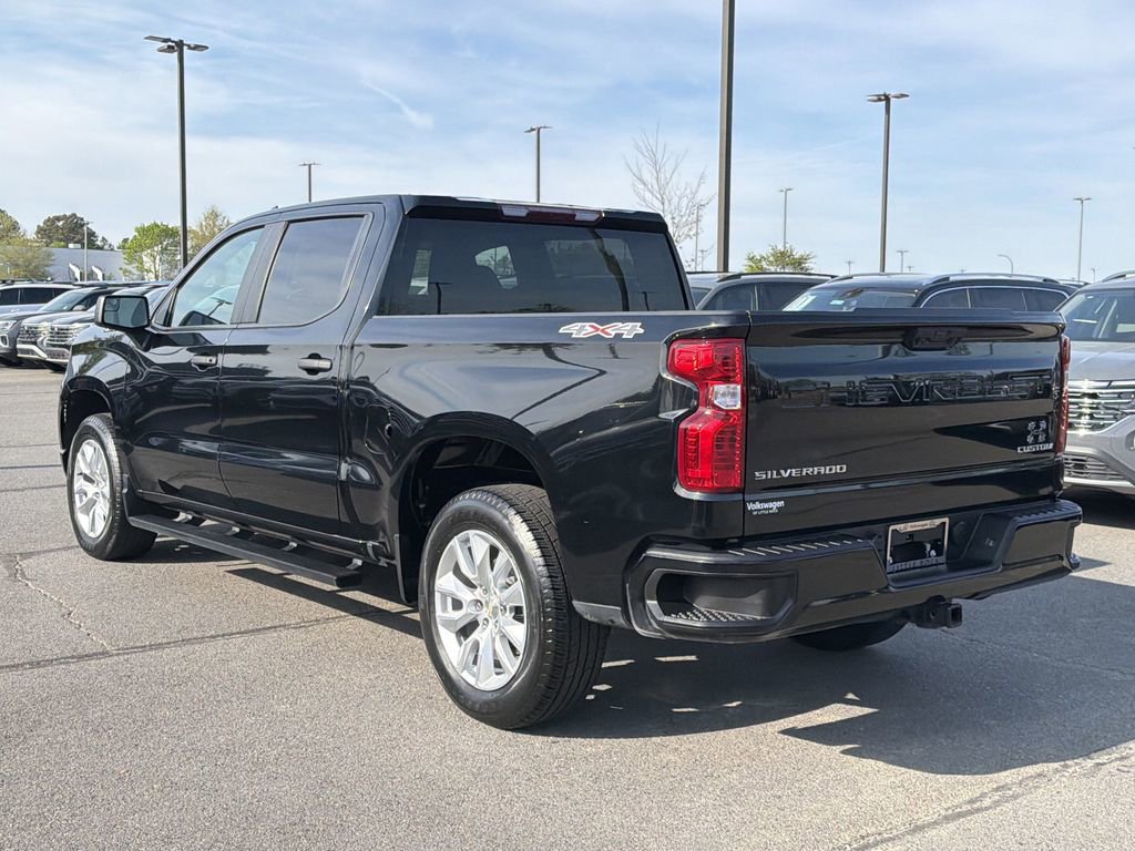 Used 2022 Chevrolet Silverado 1500 Custom AWD/4WD image 3