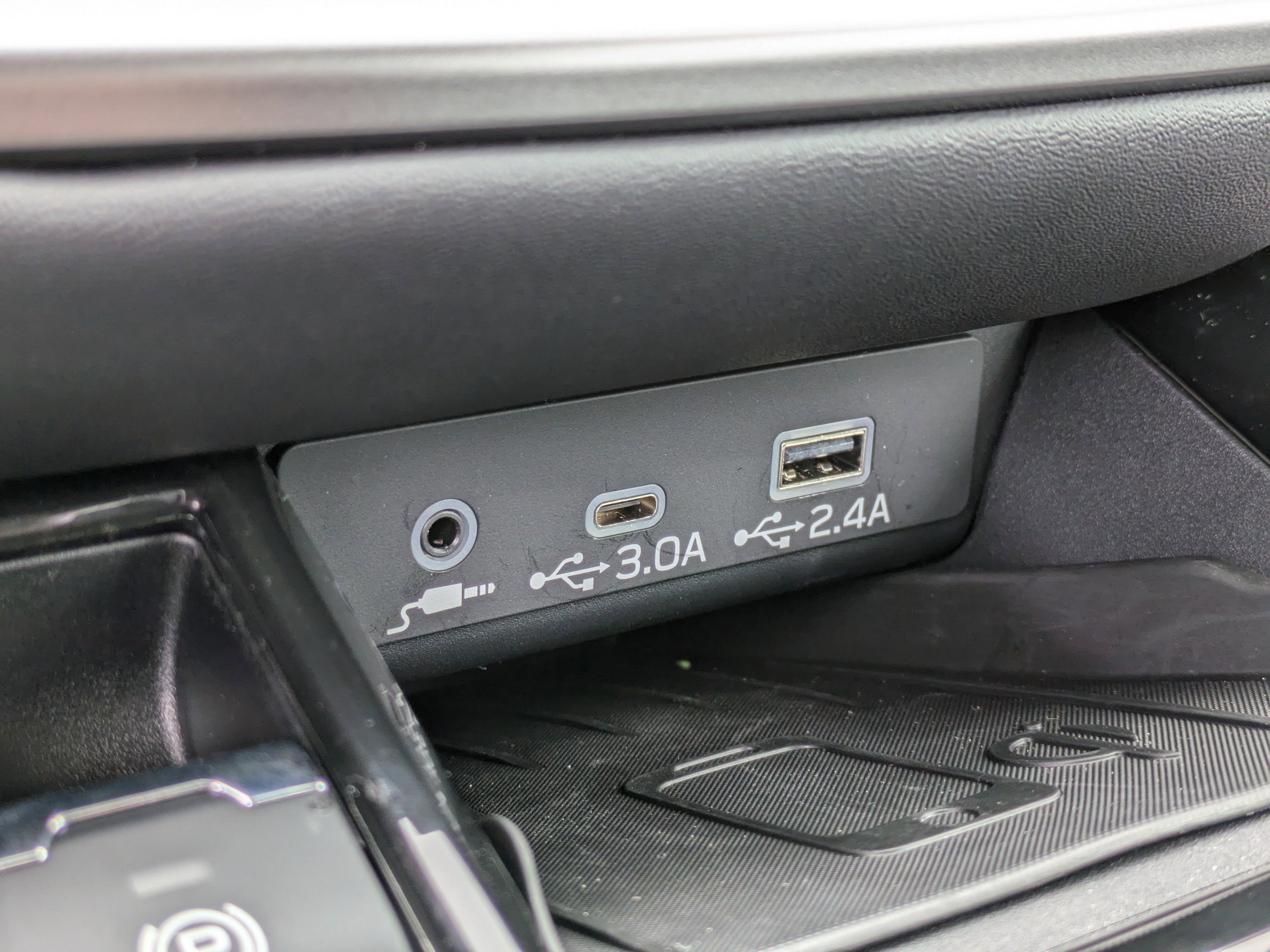 Certified 2025 Subaru Legacy Limited image 29