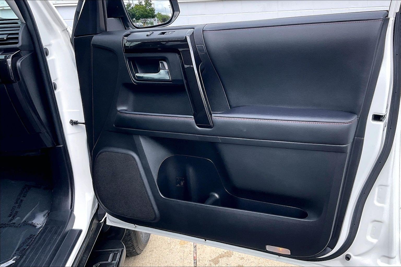 Used 2020 Toyota 4Runner TRD Off-Road Premium w/ Moonroof Package AWD/4WD image 29