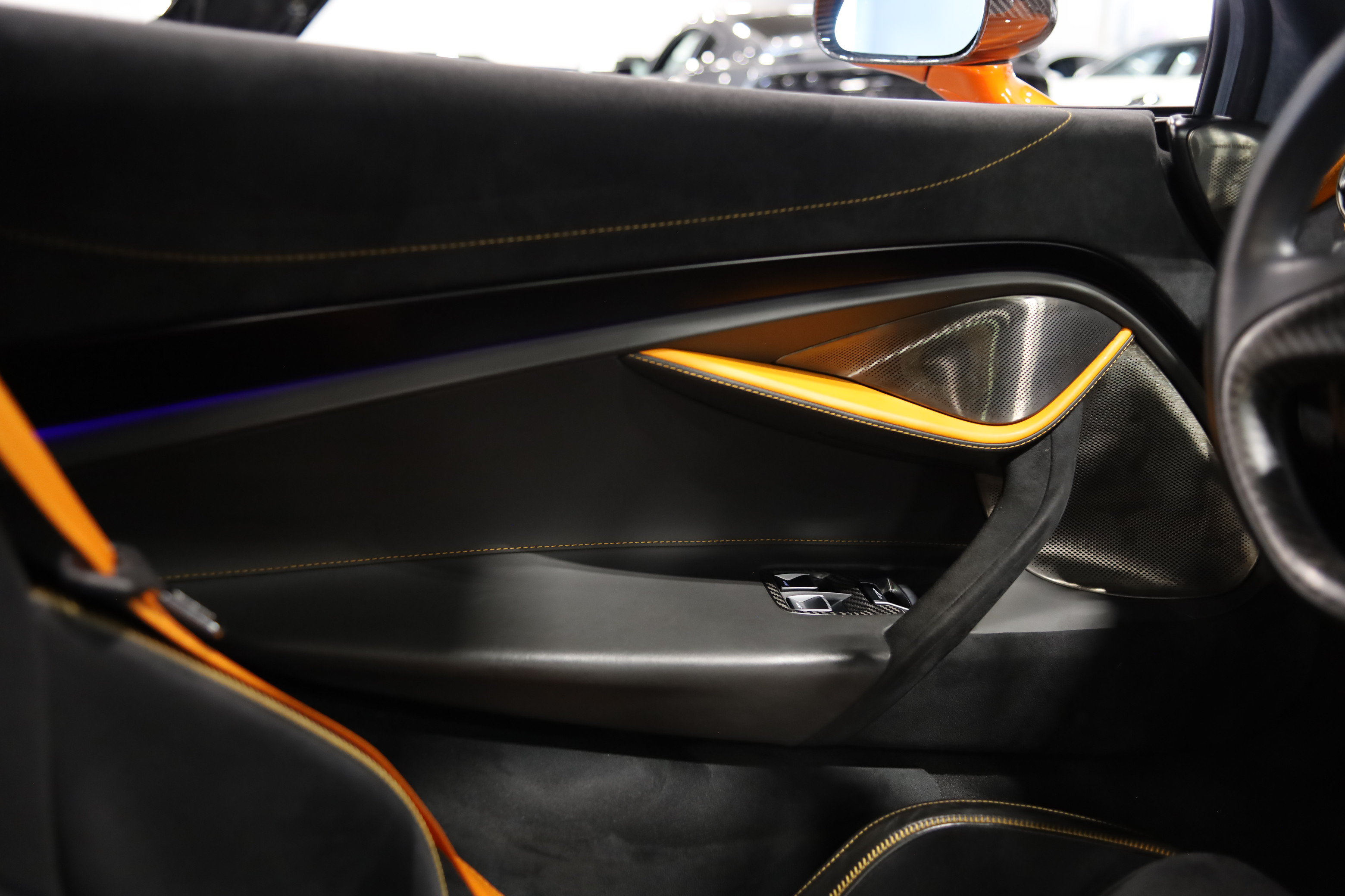 Used 2019 McLaren 720S Performance RWD image 13