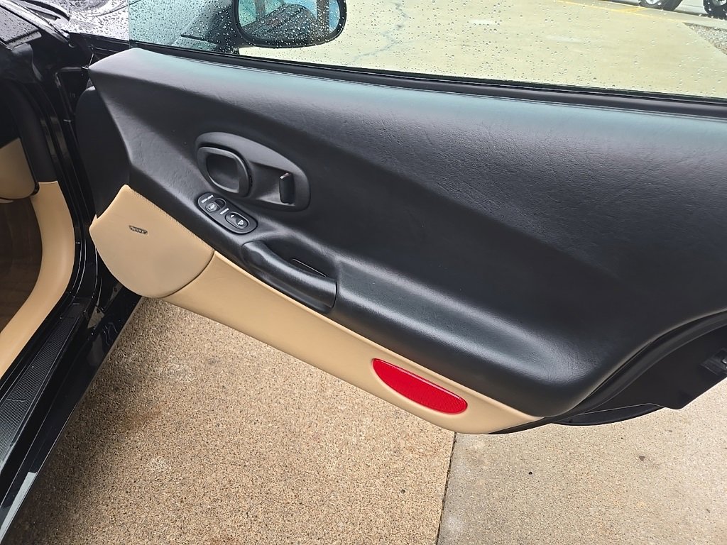 Used 2003 Chevrolet Corvette Convertible w/ Preferred Equipment Group1 image 64