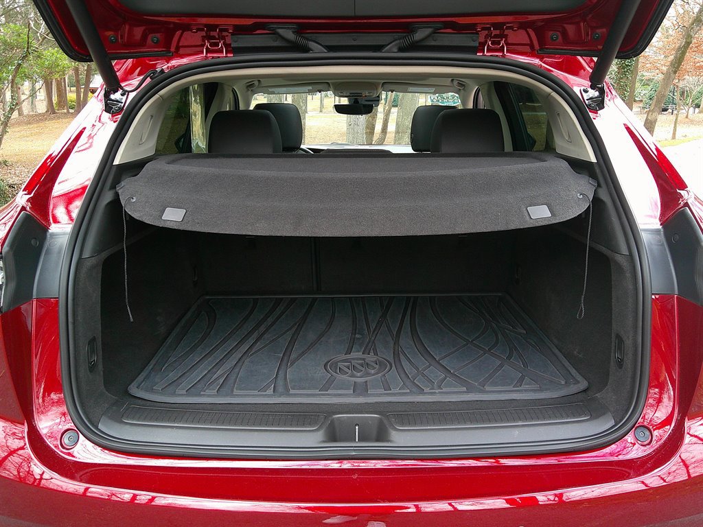 Used 2023 Buick Envision Avenir image 34