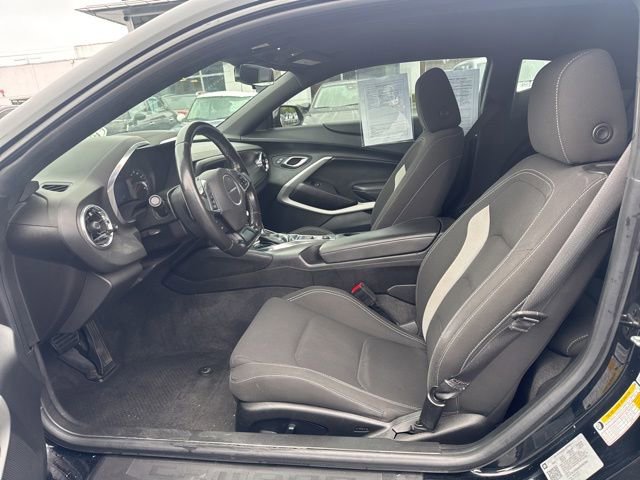Used 2019 Chevrolet Camaro LT RWD image 6