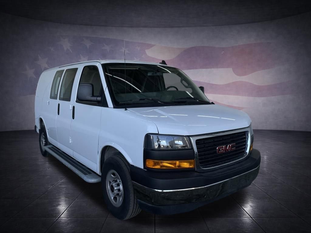 Used 2024 GMC Savana 2500 w/ Driver Convenience Package image 7