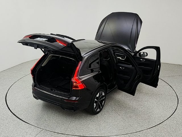 Certified 2026 Volvo XC60 B5 Plus AWD/4WD image 41