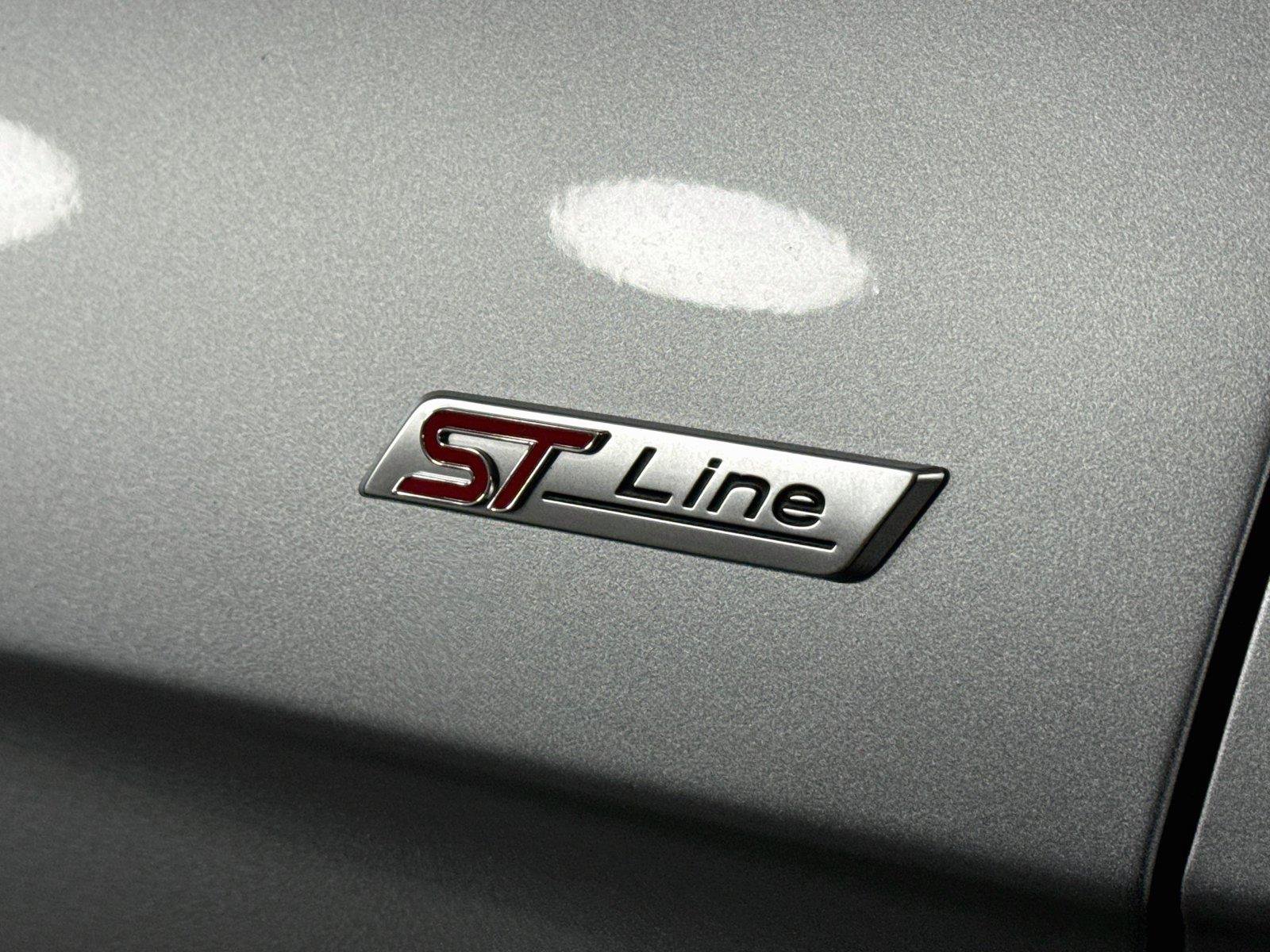 Used 2021 Ford Edge ST-Line FWD image 15