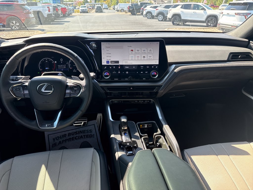 Used 2024 Lexus TX 500h AWD w/ Technology Package image 15