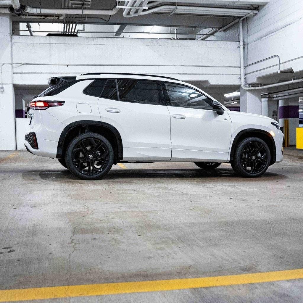 New 2026 Volkswagen Tiguan SE R-Line image 7