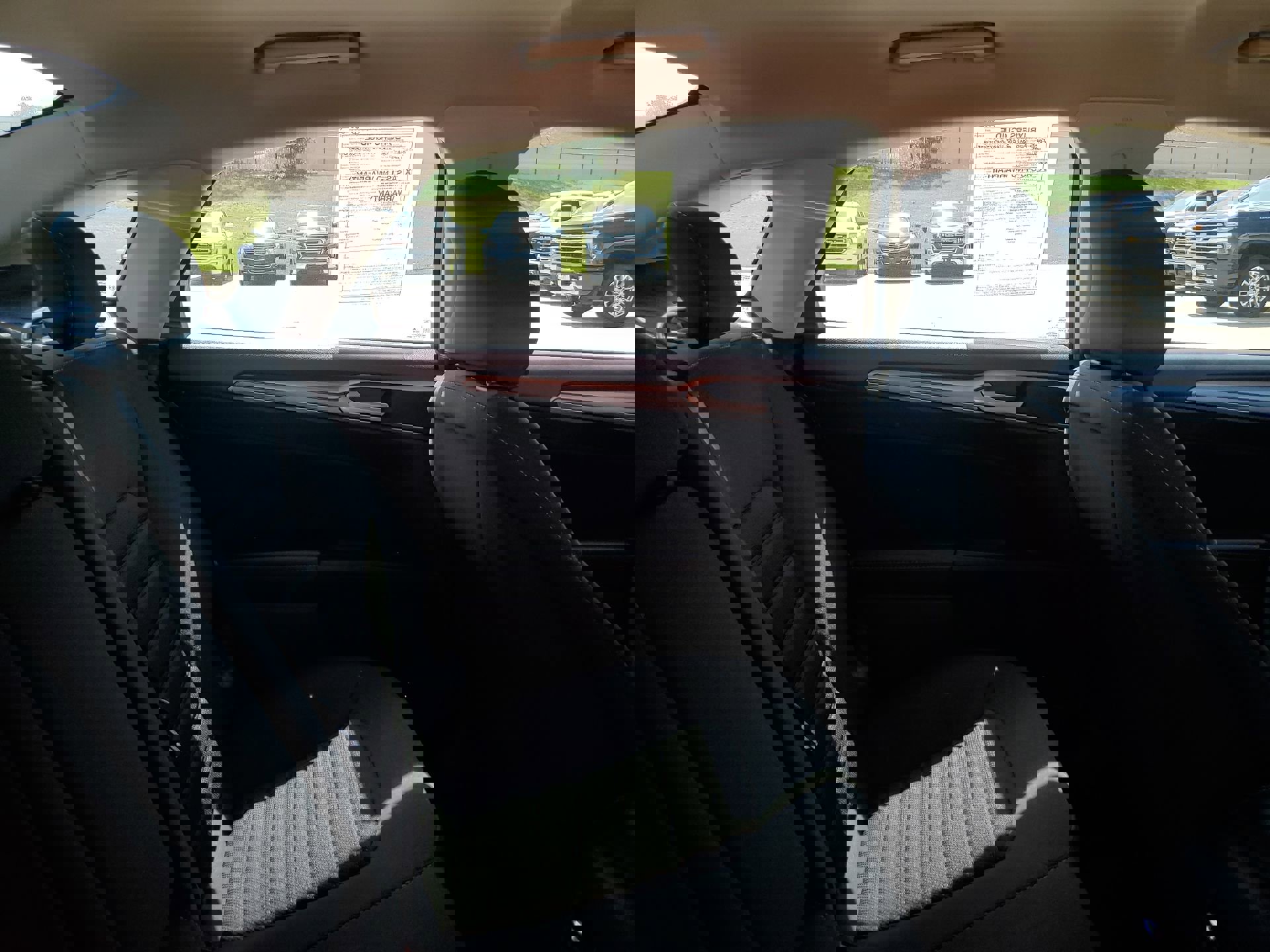 Used 2018 Ford Fusion SE w/ Fusion SE Technology Package FWD image 32