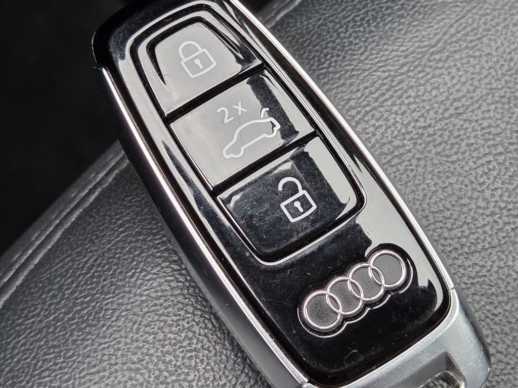 Used 2023 Audi Q7 2.0T Premium Plus AWD/4WD image 44