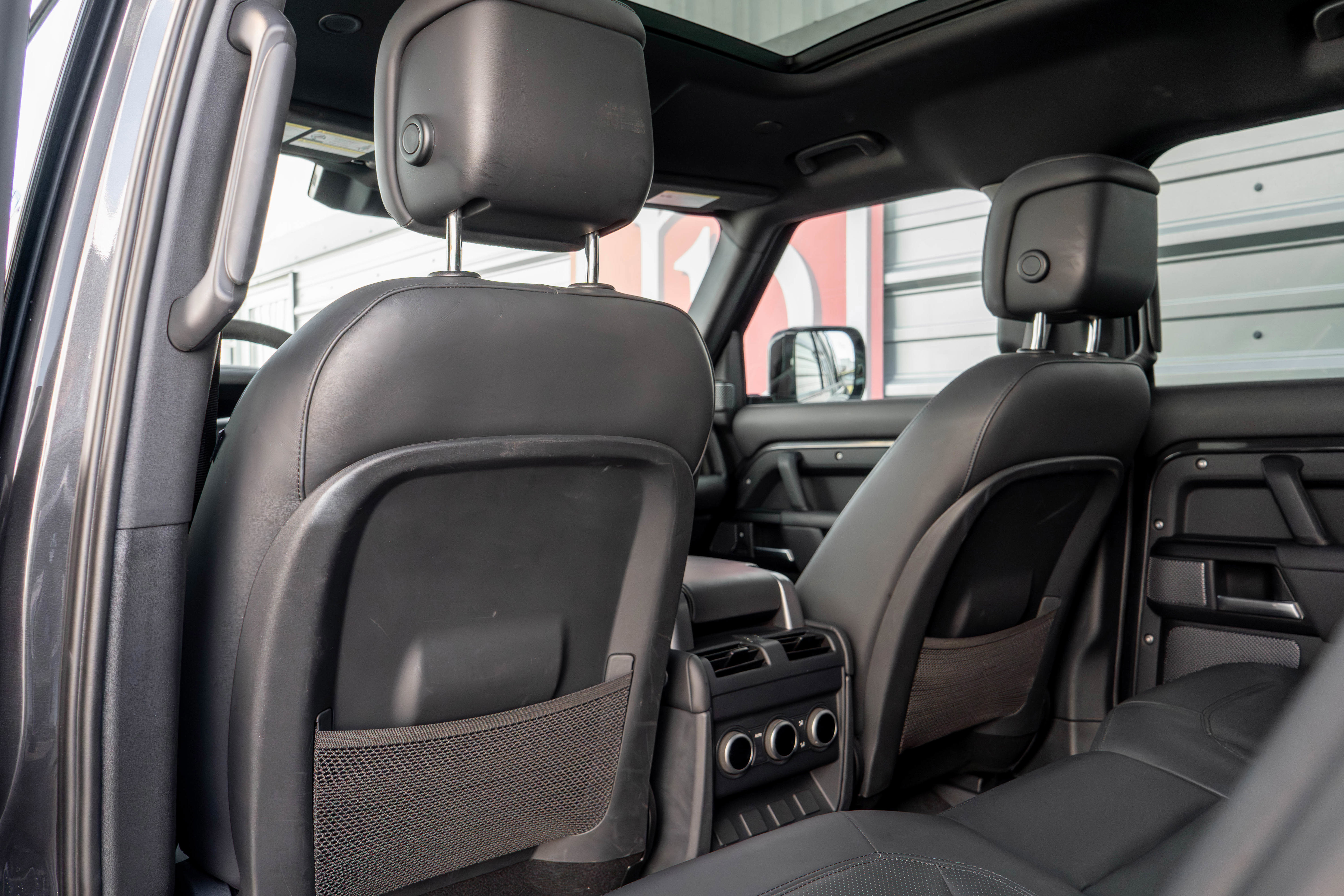 Used 2023 Land Rover Defender 110 Carpathian Edition image 23