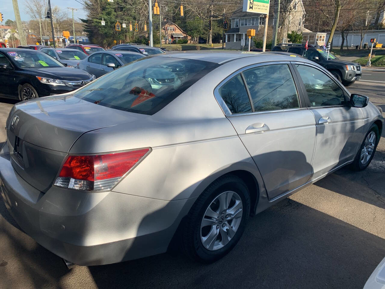 Used 2010 Honda Accord LX-P image 3