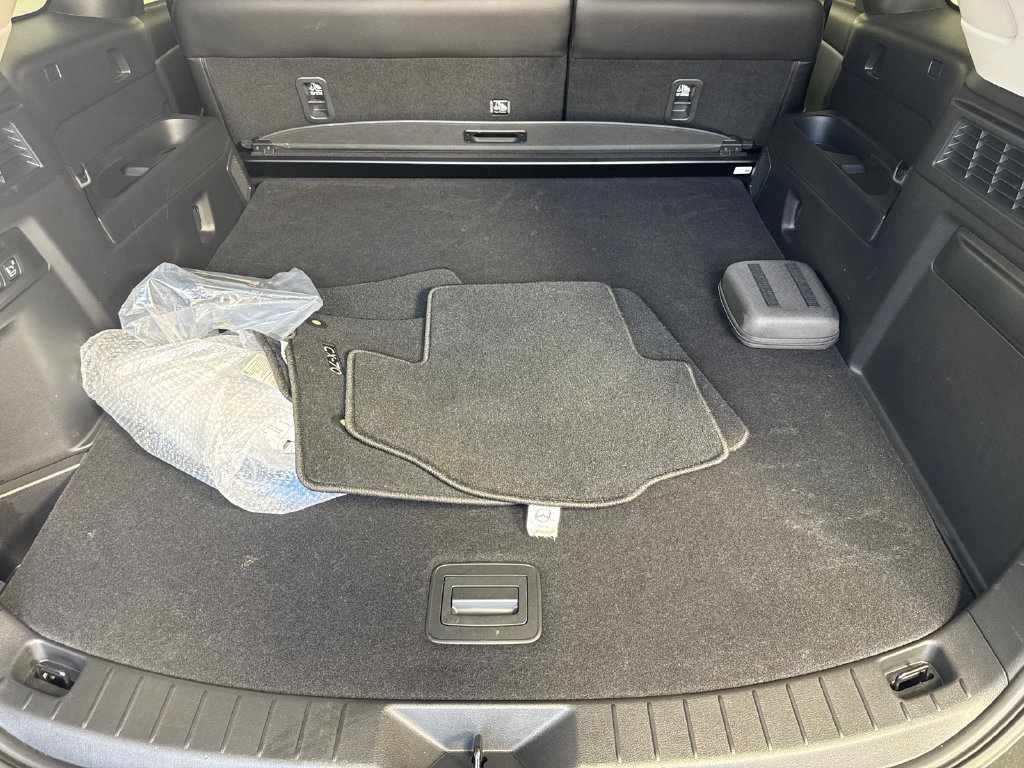 Certified 2025 MAZDA CX-70 Plug-In Hybrid w/ Premium Pkg AWD/4WD image 19