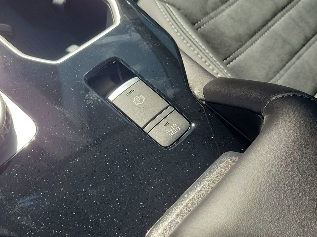 New 2025 Mitsubishi Outlander SE image 21