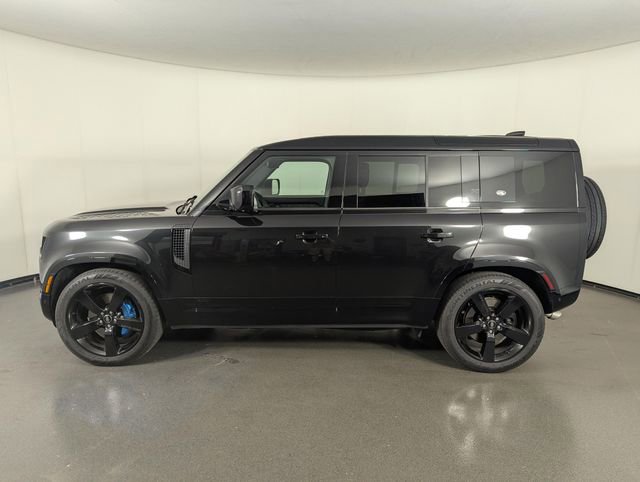Used 2022 Land Rover Defender 110 V8 AWD/4WD image 5