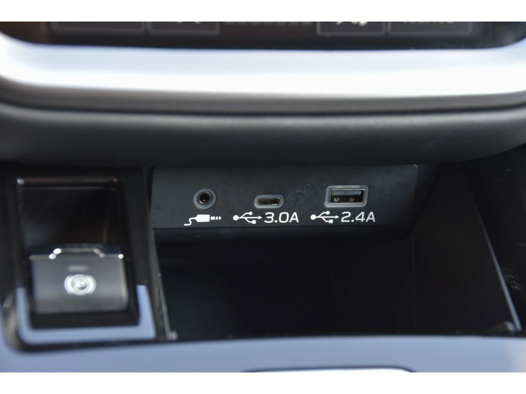 Certified 2025 Subaru Outback Premium w/ Popular Package #1A image 37