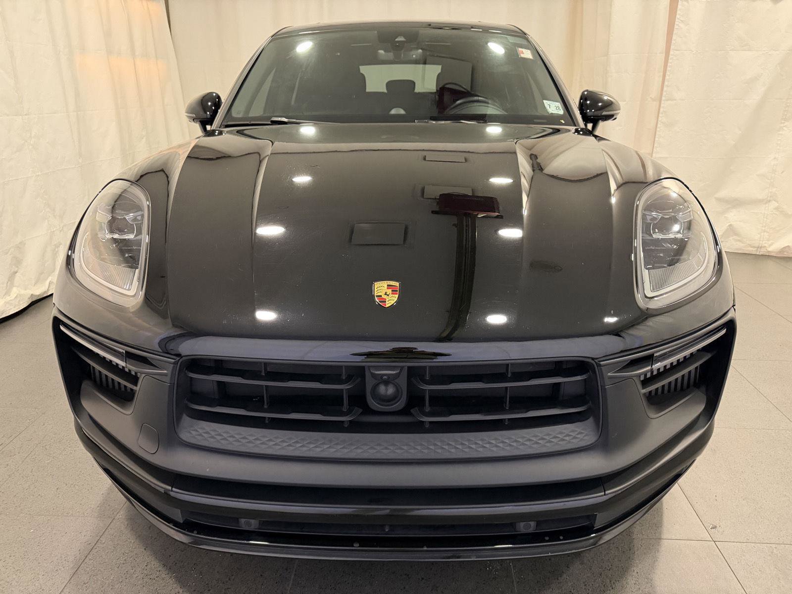 Certified 2023 Porsche Macan GTS image 6
