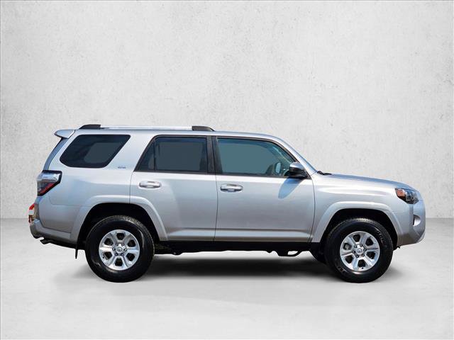 Used 2024 Toyota 4Runner SR5 AWD/4WD image 4