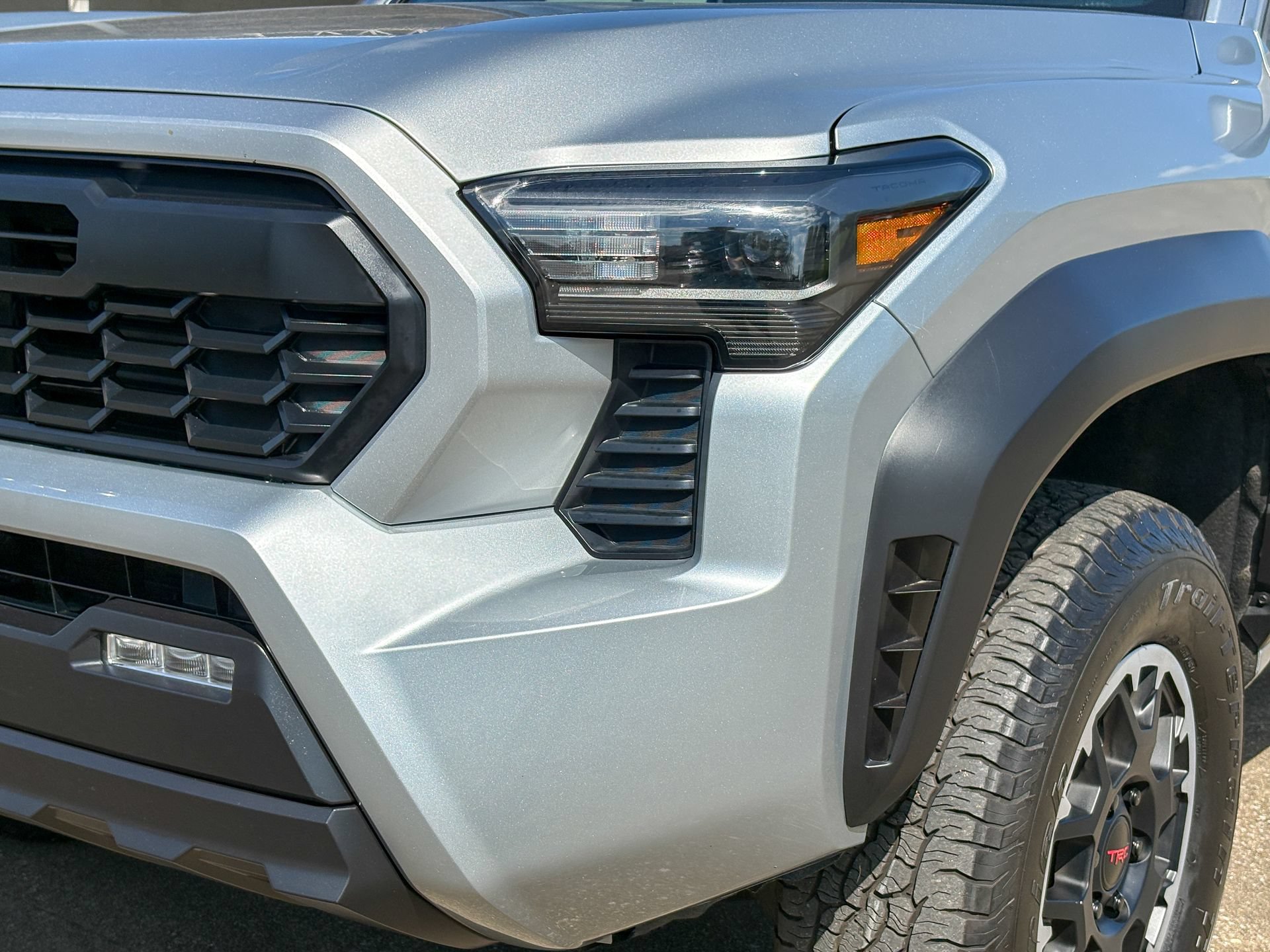 Used 2024 Toyota Tacoma TRD Off-Road AWD/4WD image 7