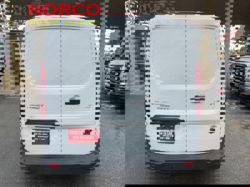 Used 2018 Ford Transit Connect XLT image 11