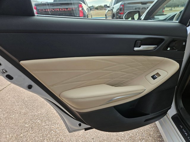 Used 2019 Toyota Avalon Limited w/ Advanced Safety Package image 20