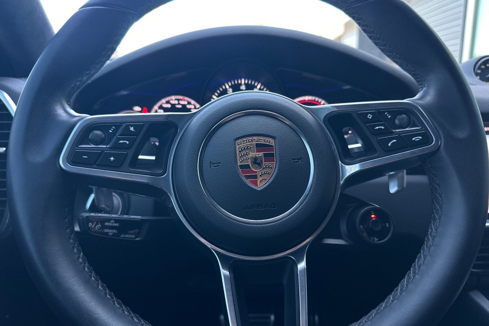 Certified 2023 Porsche Cayenne S AWD/4WD image 24