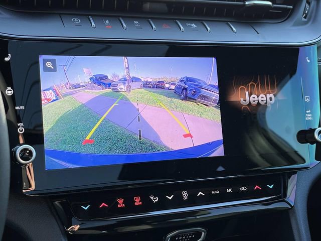 New 2026 Jeep Grand Cherokee L Limited w/ Limited Altitude Package AWD/4WD image 32