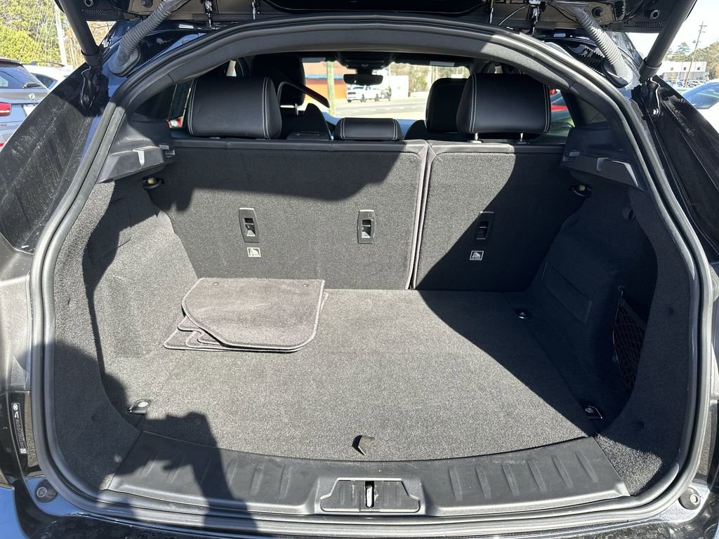 Used 2018 Jaguar E-PACE R-Dynamic S image 23